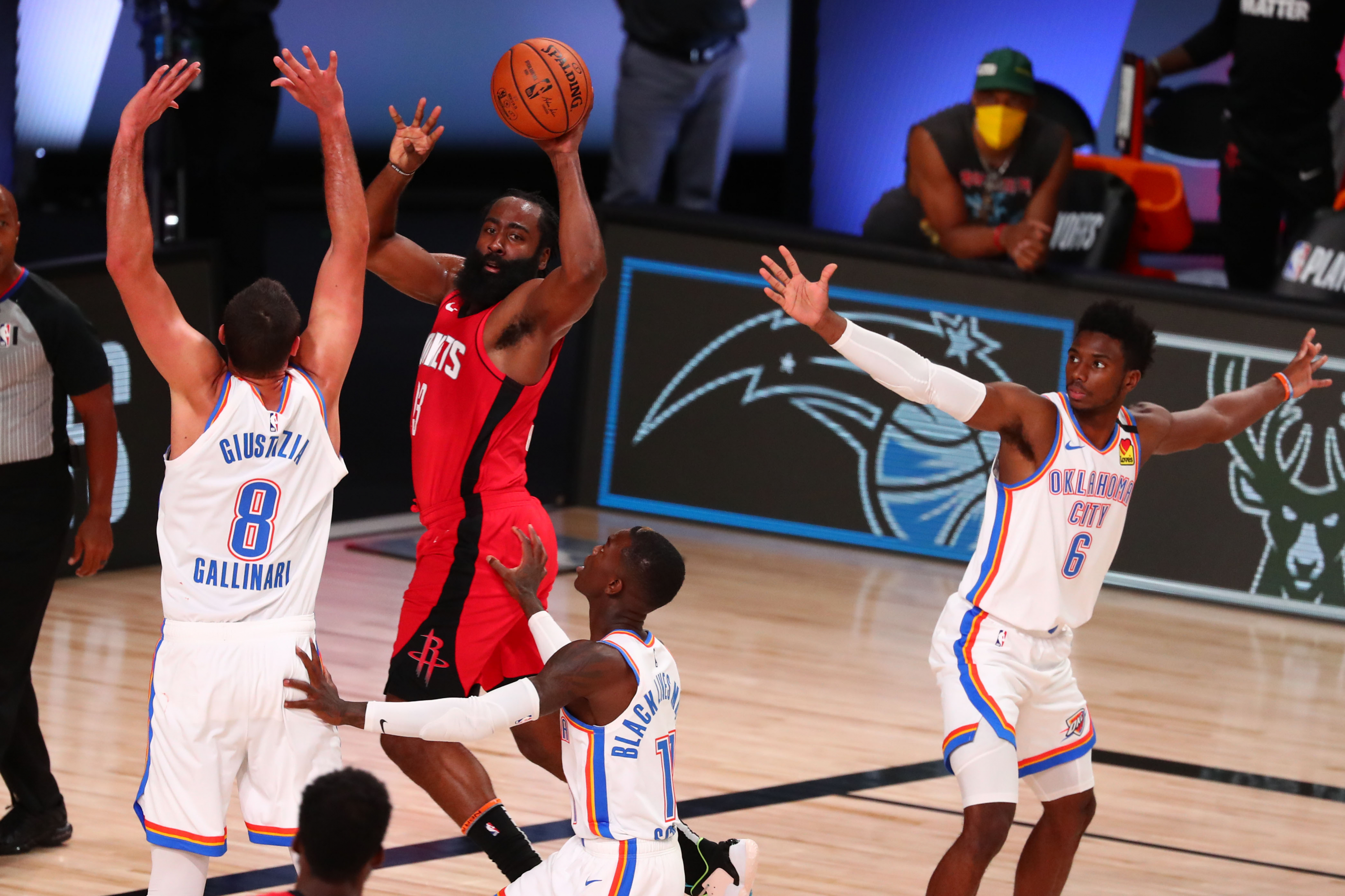 James Harden en el triunfo de Houston Rockets. Foto: AFP.