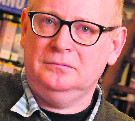 Uno a Uno con Juan Castillo, socio director de Puro Verso