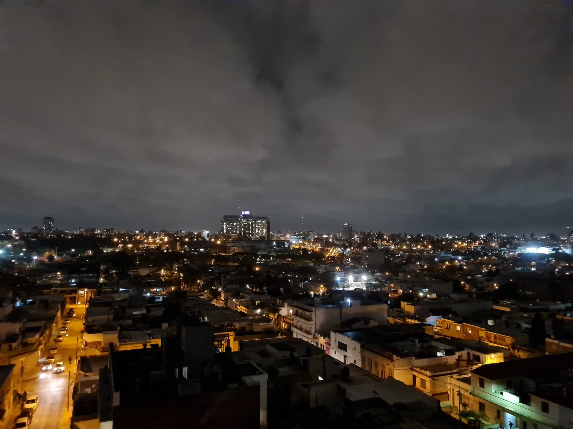 Fotografía nocturna tomada con el Samsung Note 20. Foto: Mariana Malek