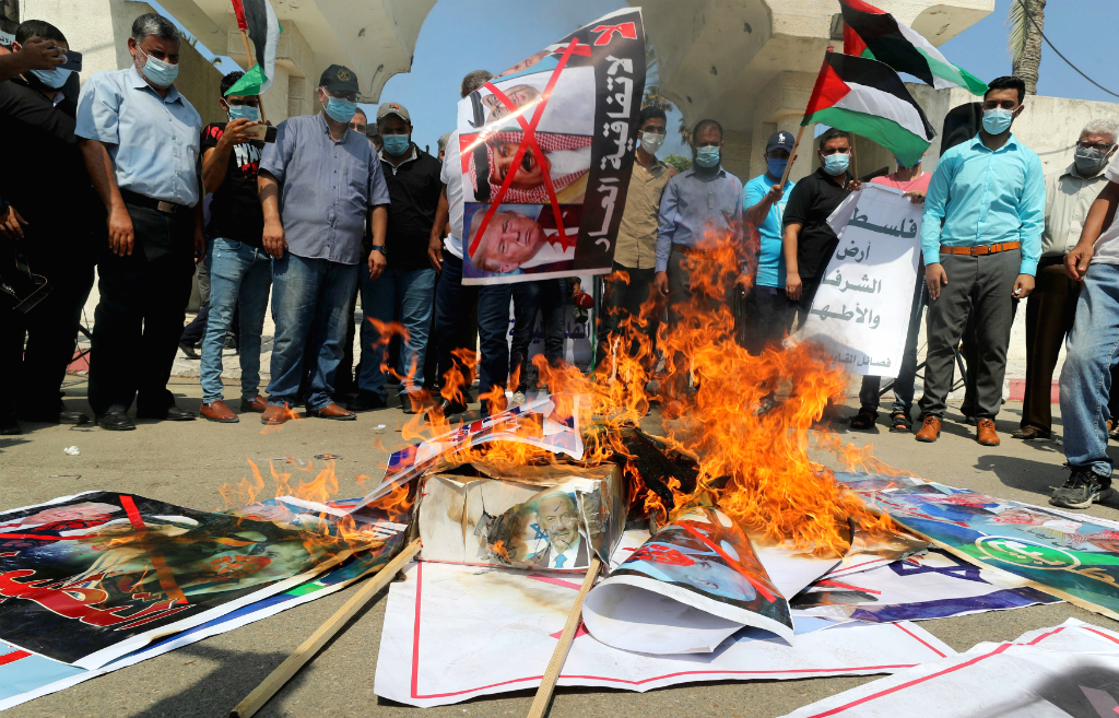 Protestas palestinas por acuerdo entre Israel y países del Golfo. Foto: Reuters