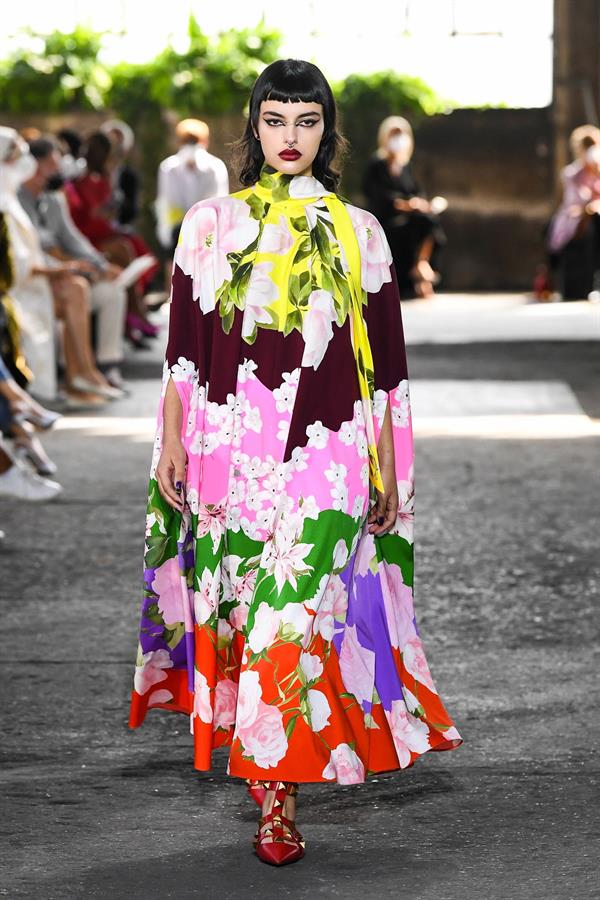 Los diseños de Valentino en la semana de la moda de Milán SS21. Foto: EFE