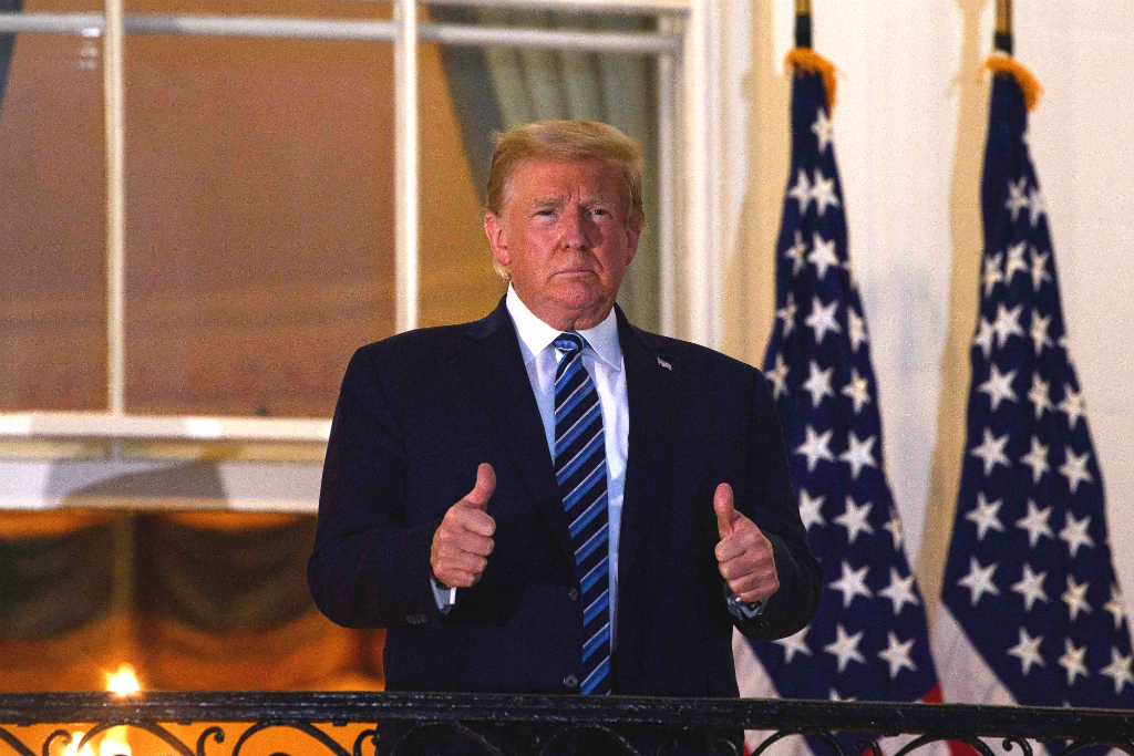 Donald Trump en la Casa Blanca tras ser dado de alta del hospital. Foto: AFP