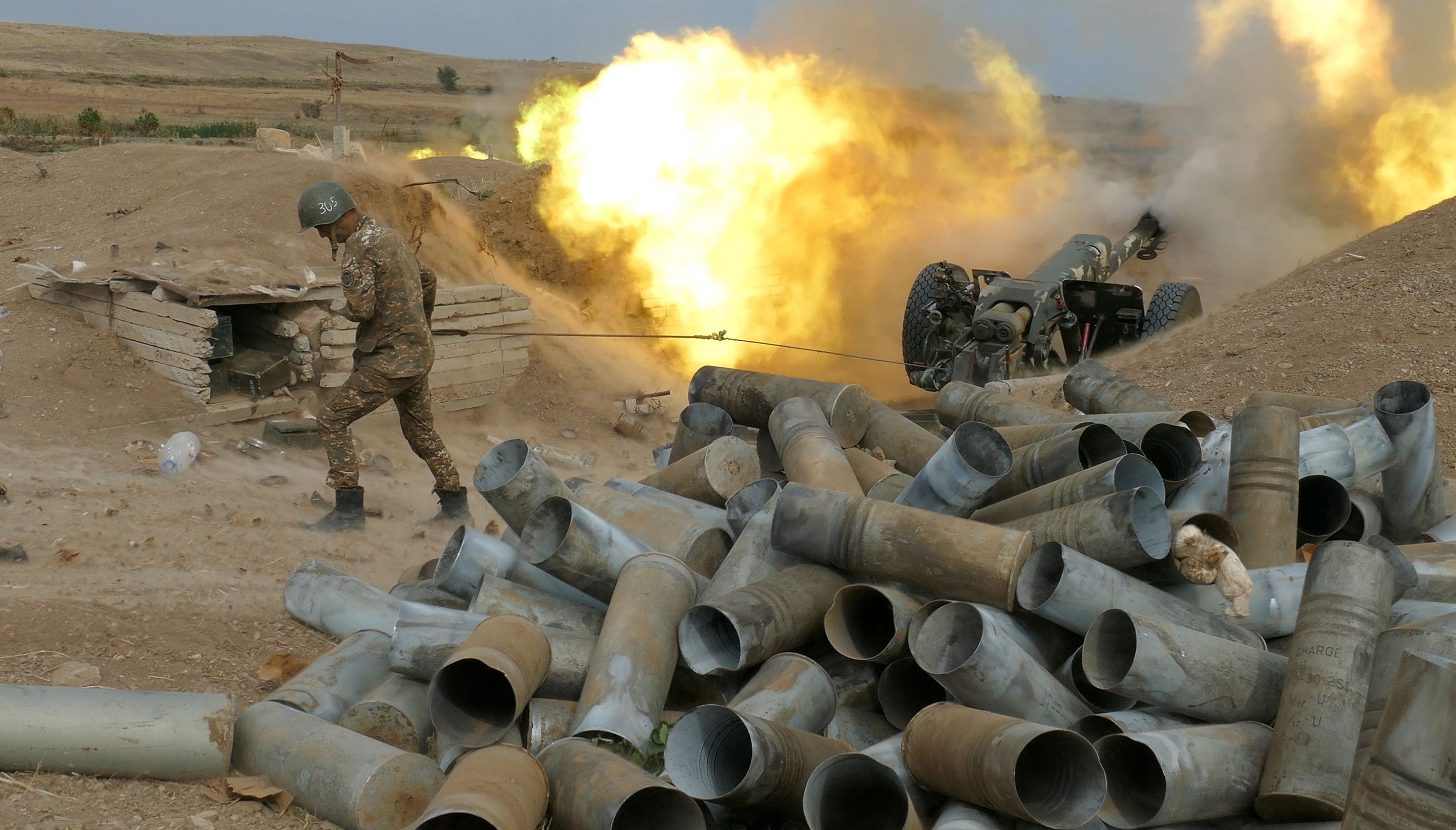Los militares enfrentándose. Foto: Reuters