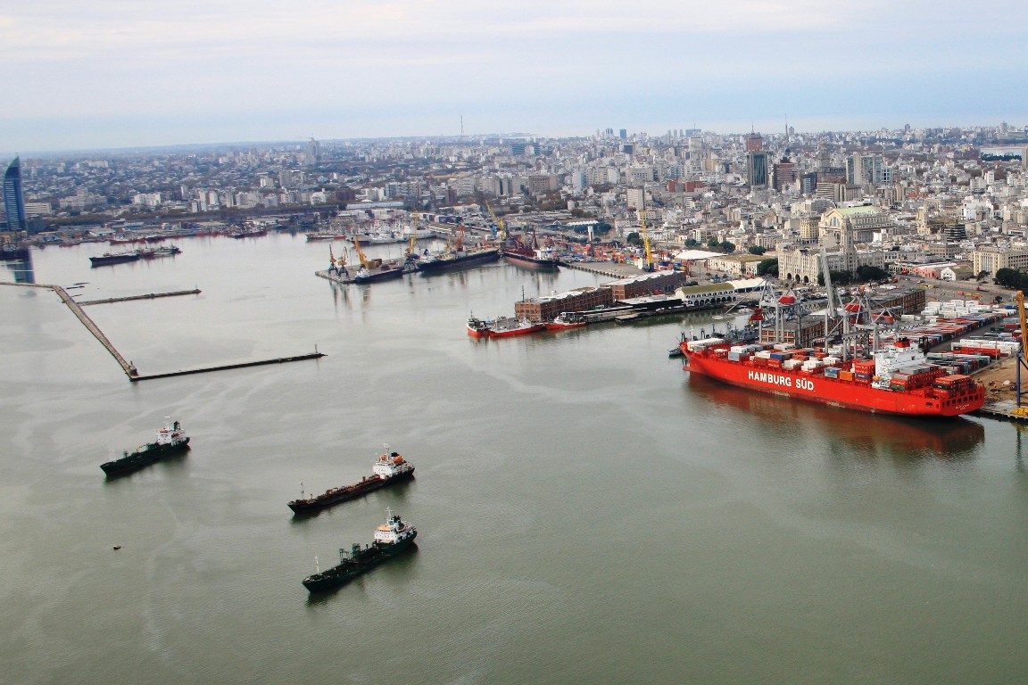 Puerto de Montevideo. Foto: El País.