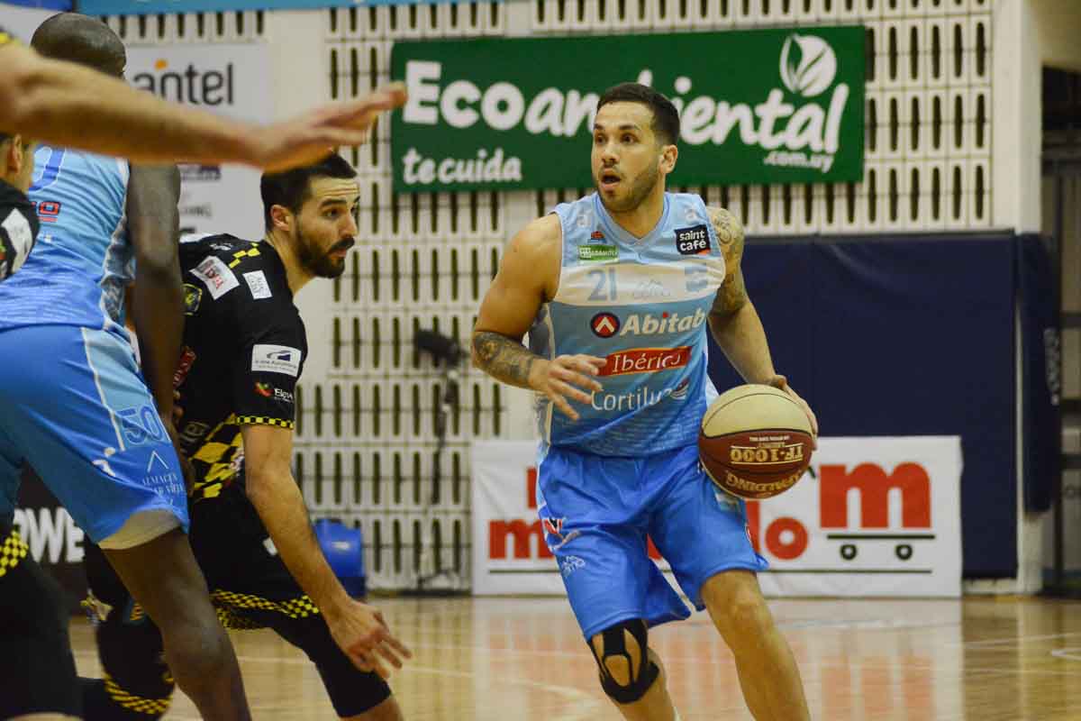 Cordón venció a Larre Borges y va por sellar la serie de cuartos de final. Foto: Basketuruguay.uy.