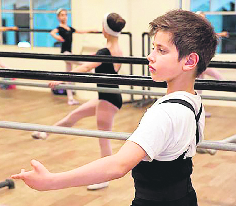 En la Escuela Nacional de Danza hay 12 varones actualmente