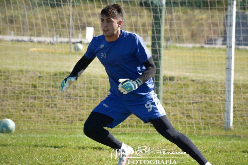 Santiago Mele en uno de sus entrenamientos con Plaza Colonia, Foto: Mauro Fernández.