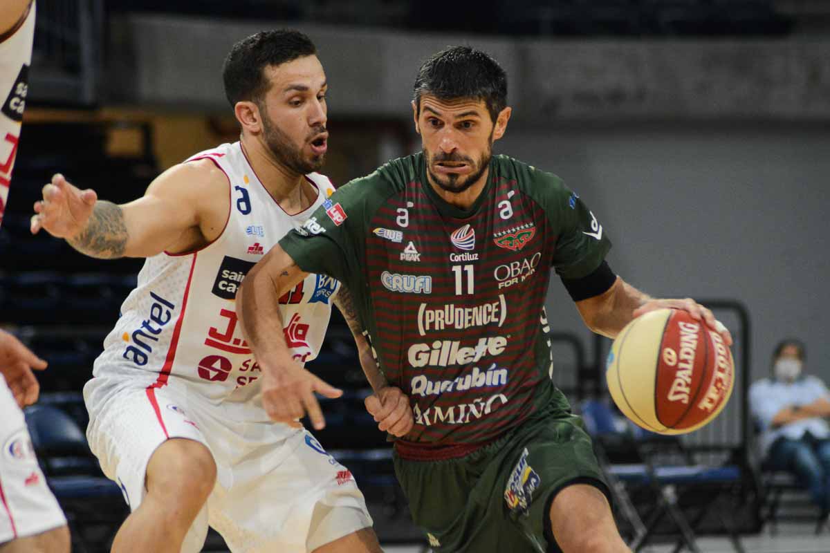 Leandro García Morales fue la gran figura de Aguada en el triunfo ante Olimpia. Foto: Basketuruguay.uy.