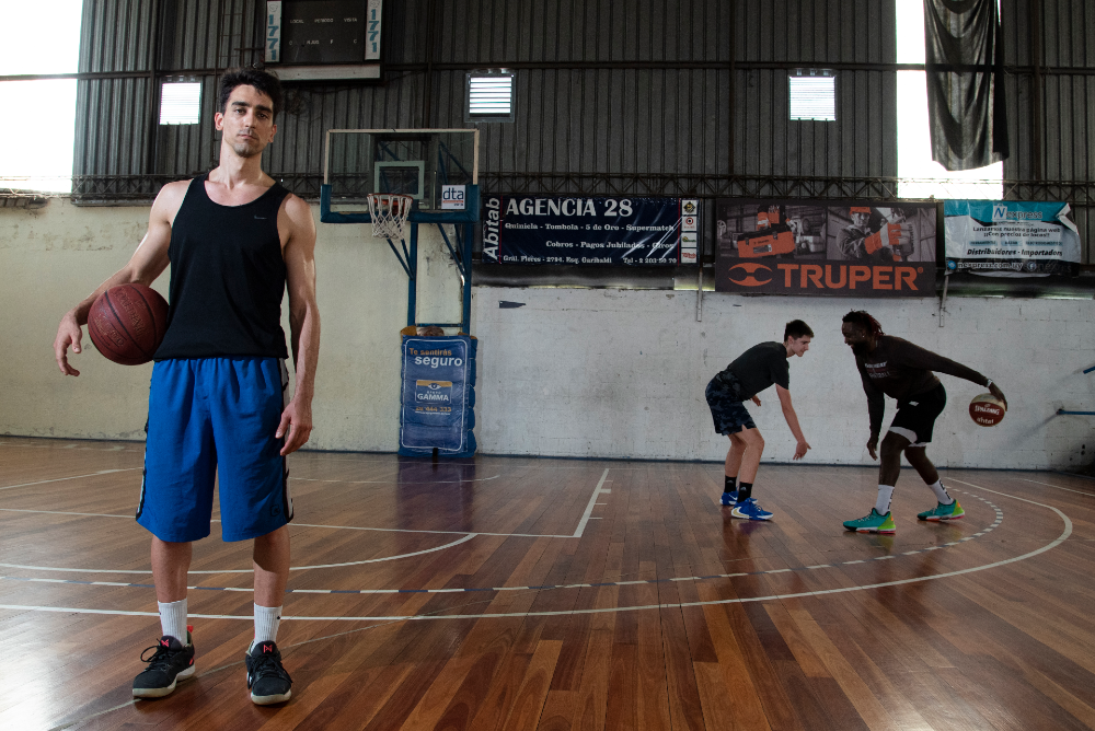 Leandro Taboada, presidente de Basquetbolistas Uruguayos Asociados. Foto: Leonardo Mainé.