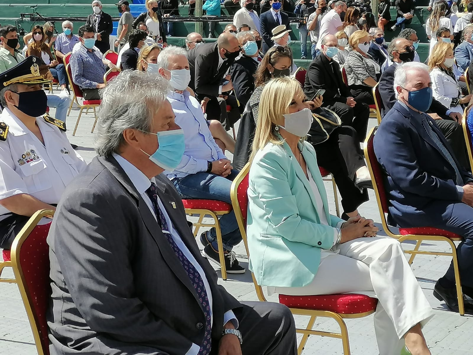 Enrique Antía junto a Beatriz Argimón. Foto: Ricardo Figueredo.