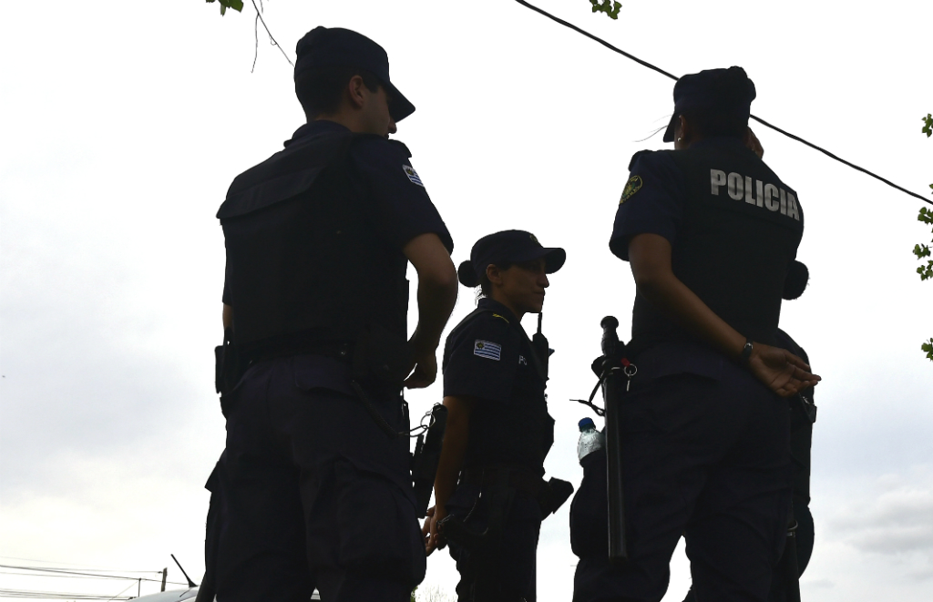 Policía capturó banda que cambiaba armas por drogas. Foto: Fernando Ponzetto