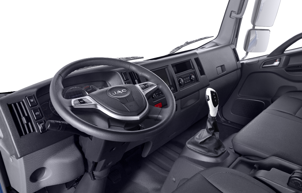 Interior del modelo de camiones eléctricos JAC 1063 EV1.