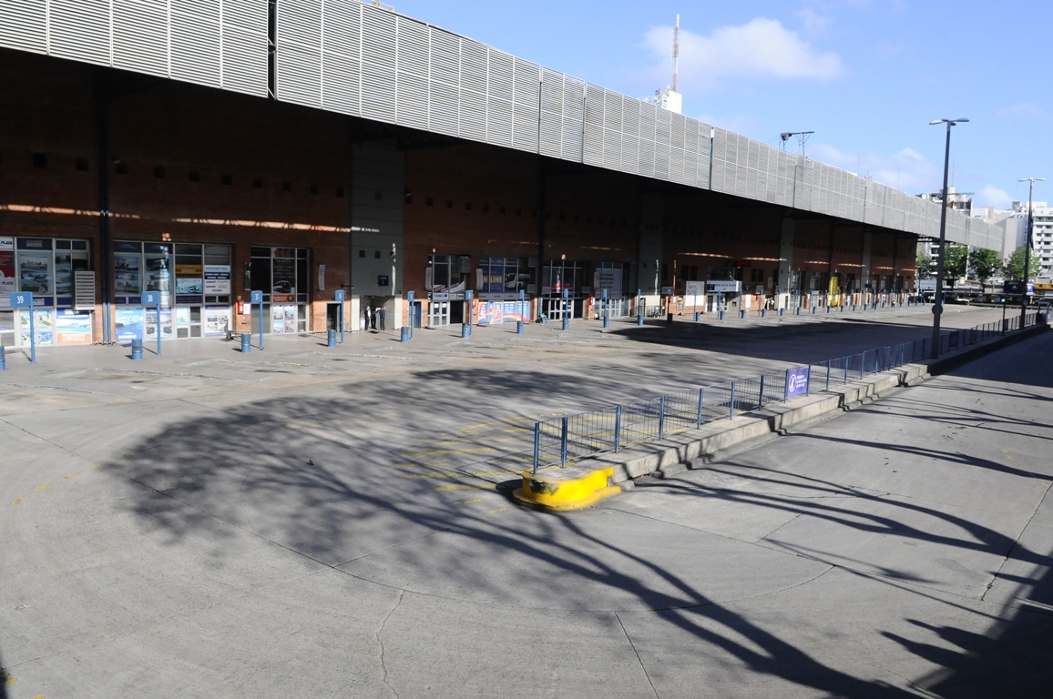 Terminal Tres Cruces. Foto: archivo El País.