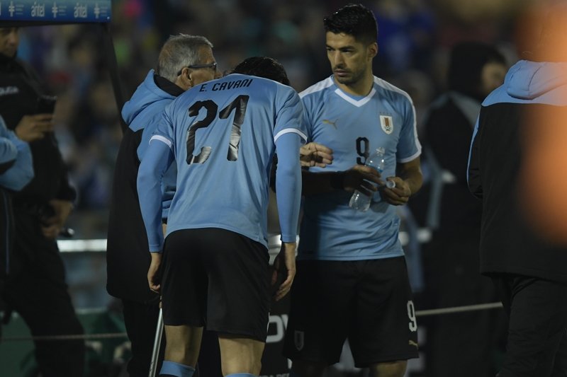 Óscar Tabárez, Edinson Cavani y Luis Suárez se ganaron su lugar según la IFFHS. Foto: Gerardo Pérez.