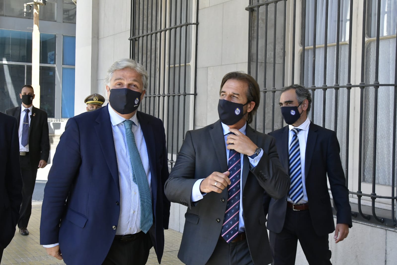 Francisco Bustillo, Luis Lacalle Pou y Nicolás Martínez. Foto: Leonardo Mainé.