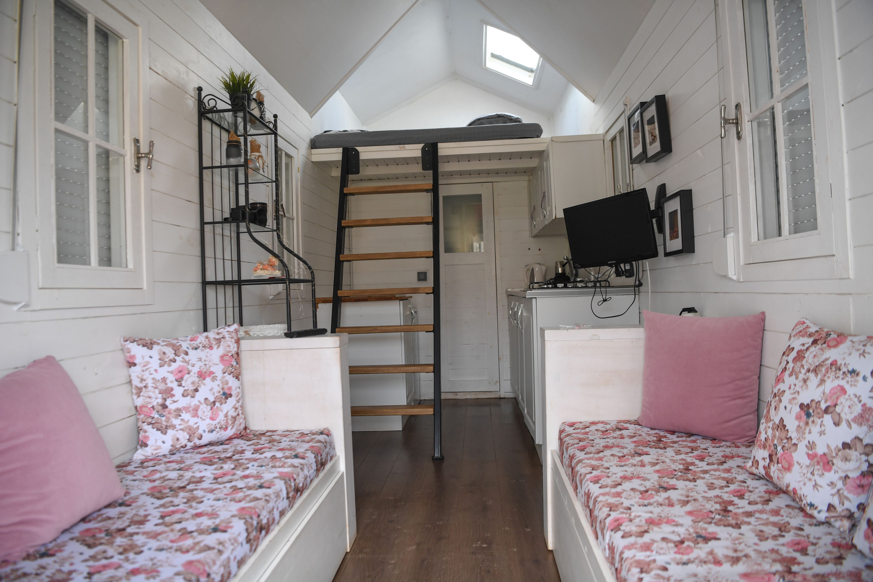 Las casitas se caracterizan por ser minimalistas, móviles y económicas.