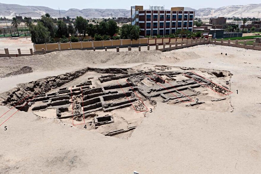 Cervecería más antigua del mundo. Foto: Ministerio egipcio de Antigüedades / AFP