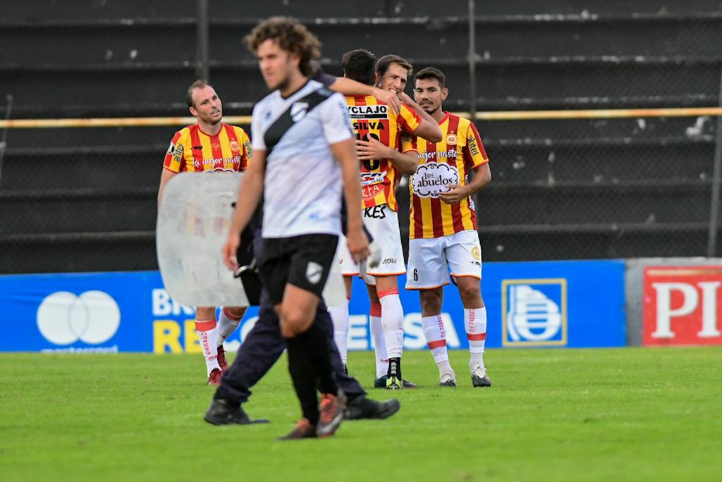 Defensor Sporting vs. Progreso hora, día y dónde ver la semifinal de
