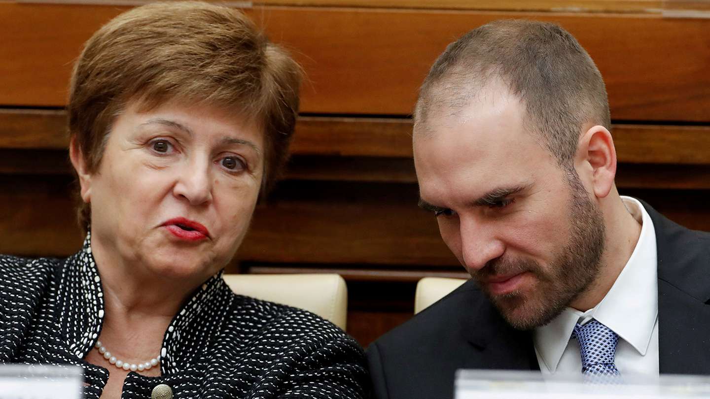 Directora Gerente del FMI, Kristalina Georgieva y Martín Guzmán, Ministro de Economía de Argentina. Foto: Reuters