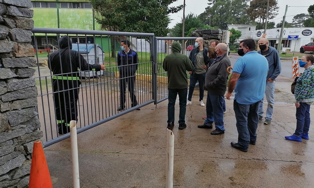 Vacunatorio del Campus de Maldonado recibió menos dosis y debieron reagendar personas. Foto: Ricardo Figueredo