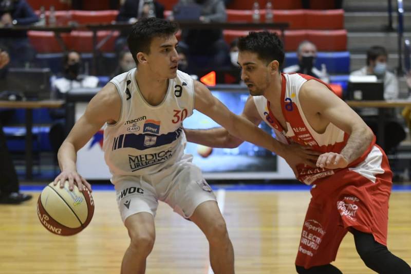 Defensor Sporting vs. Trouville. Foto: Marcelo Bonjour.