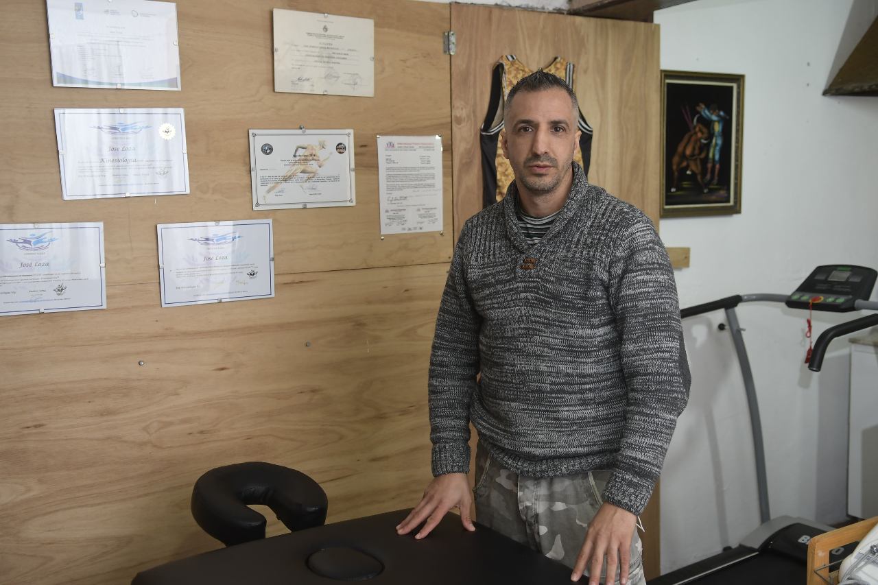 José Loza es kinesiólogo y organiza peleas. Foto: Marcelo Bonjour