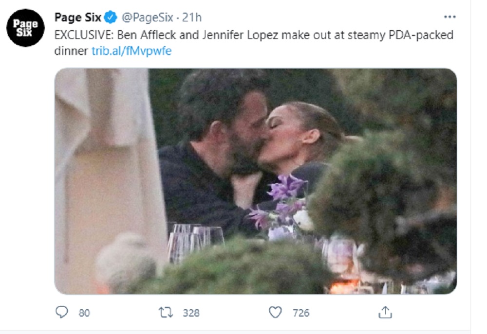 La foto del beso de Jennifer Lopez y Ben Affleck, de Page Six