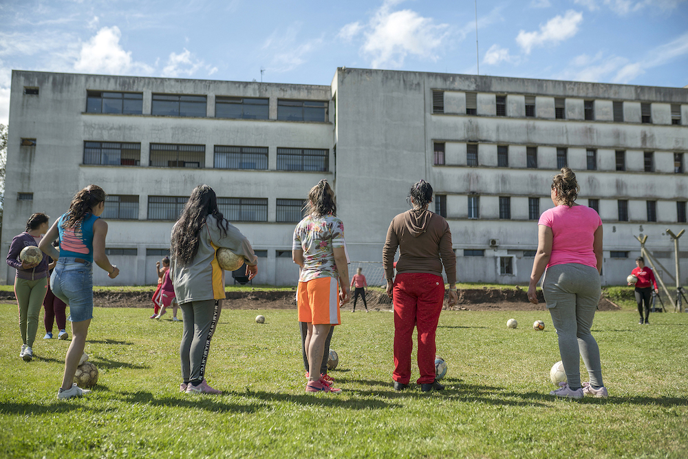 En la Unidad 5 de cárcel de mujeres alrededor de 120 chicas pasaron por el programa Fútbol&Más. Foto: Cortesía