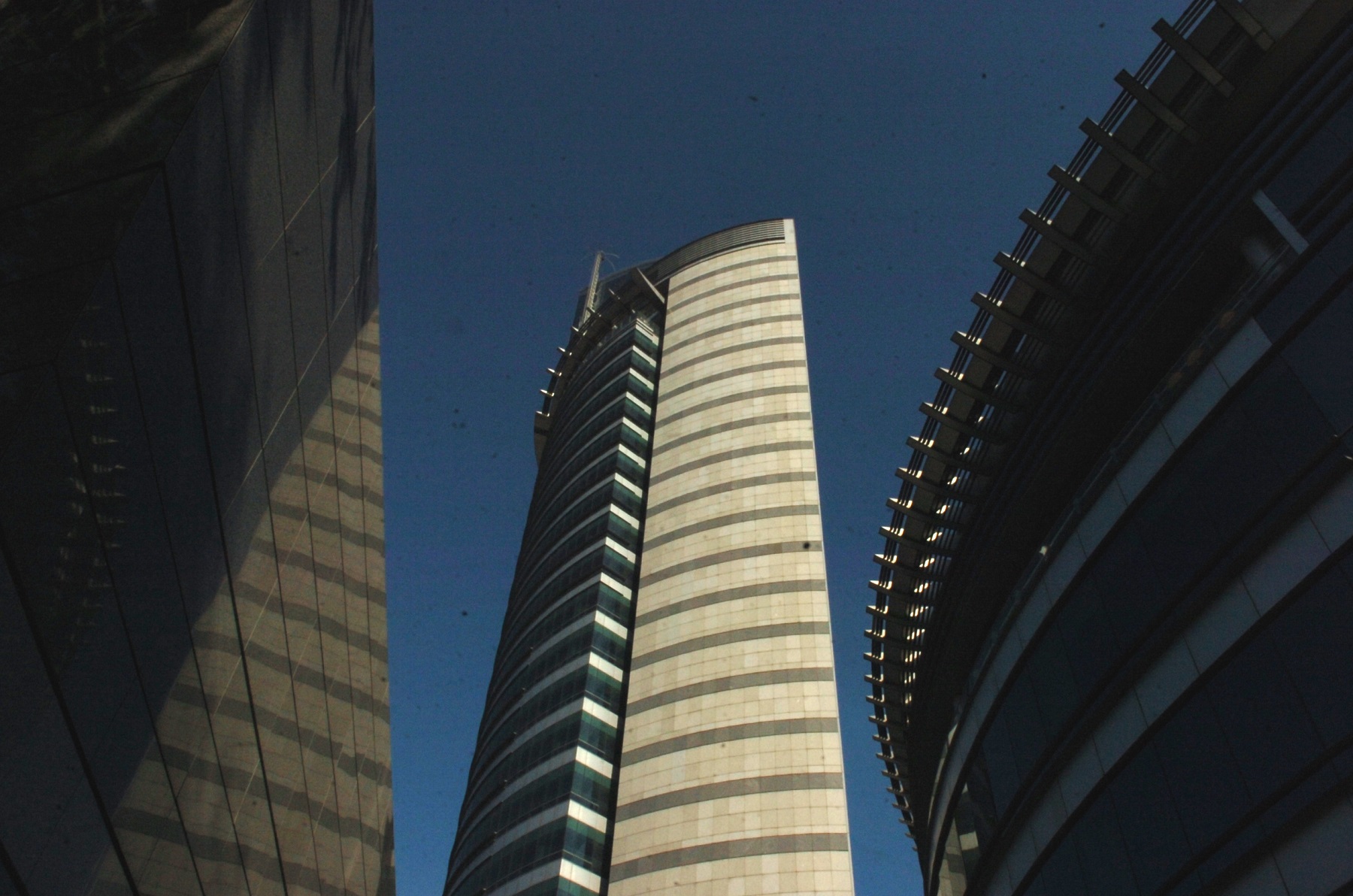 Fachada de la Torre de las Telecomunicaciones, Antel. Foto: Archivo El País