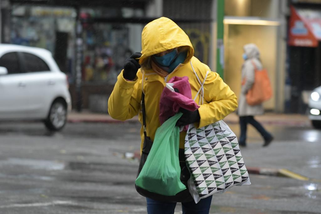 Lluvia, viento, frío, invierno. Foto: Leonardo Mainé.