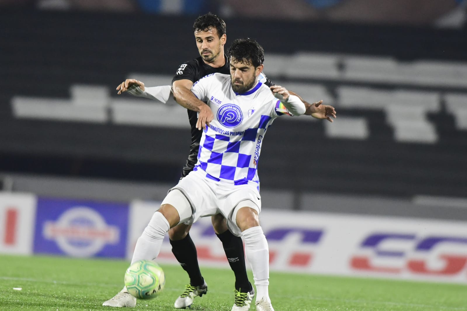 Juventud de Las Piedras ante Danubio. Foto: Marcelo Bonjour.