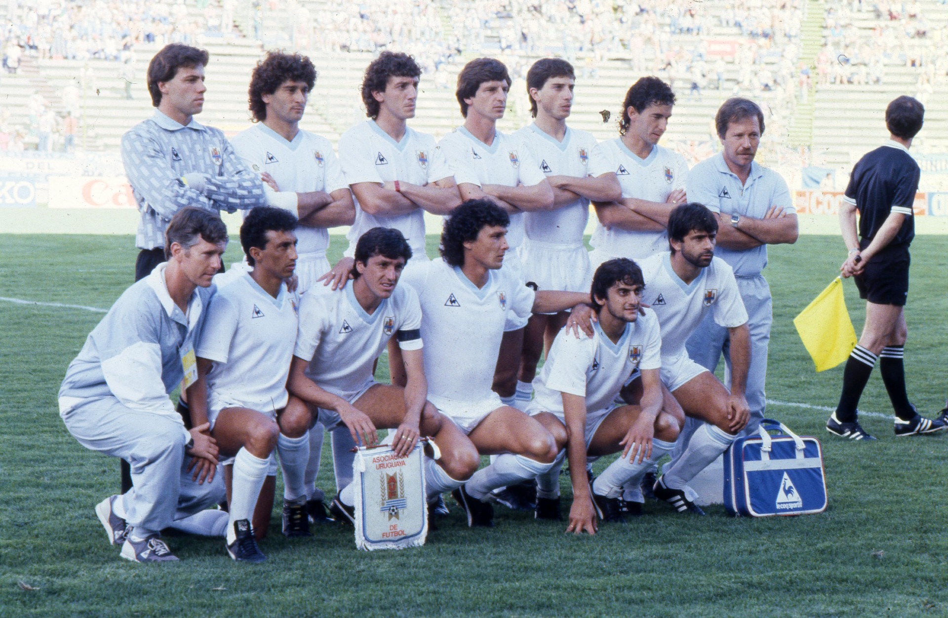 La selección de Uruguay en el partido ante Argentina por los octavos de final de México 86. Foto: Archivo El País.