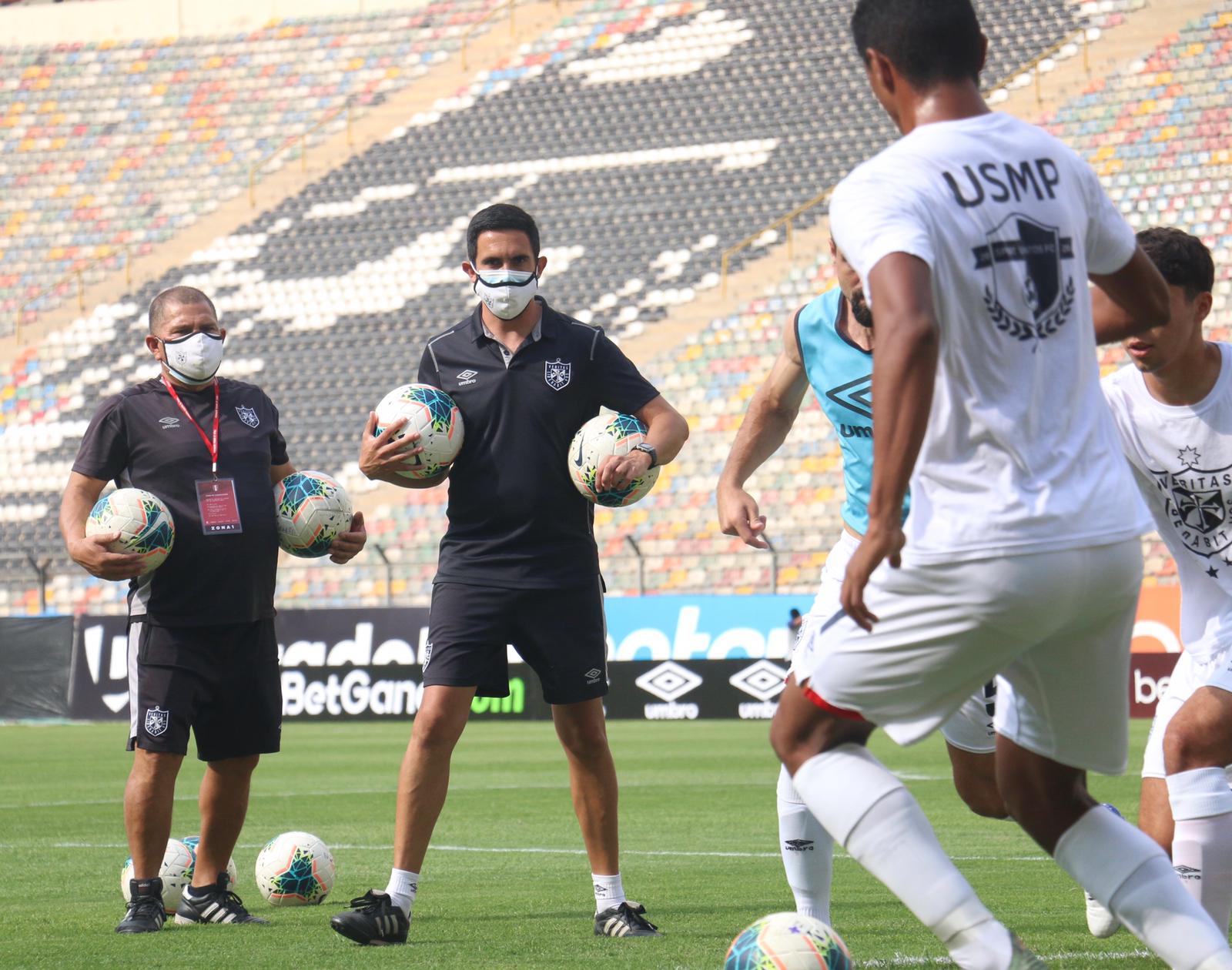 Sebastián Morales es preparador físico en la Universidad de San Martín de Porres. @Daniel Ruiz.