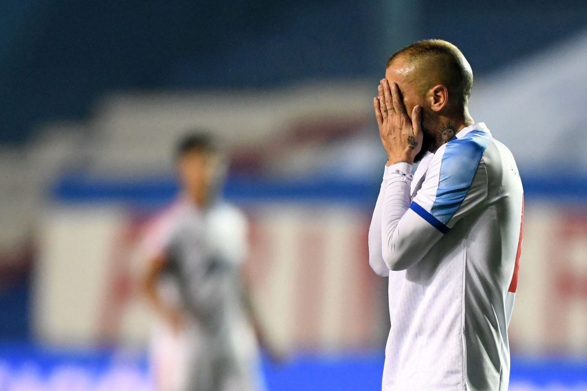 Andrés D'Alessandro lamentándose por el resultado