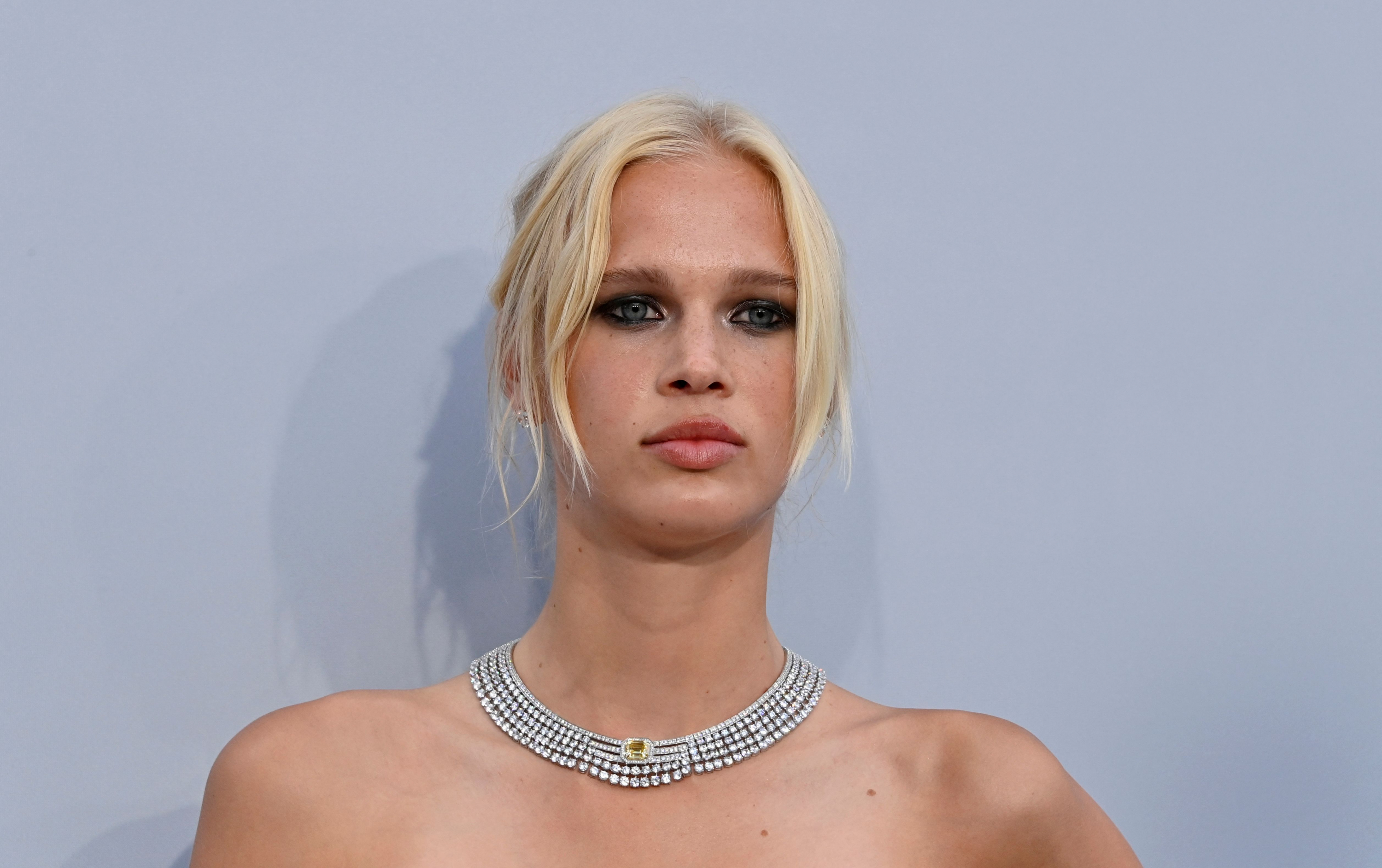 Gala de amfAR 2021 en Cannes. Foto: AFP