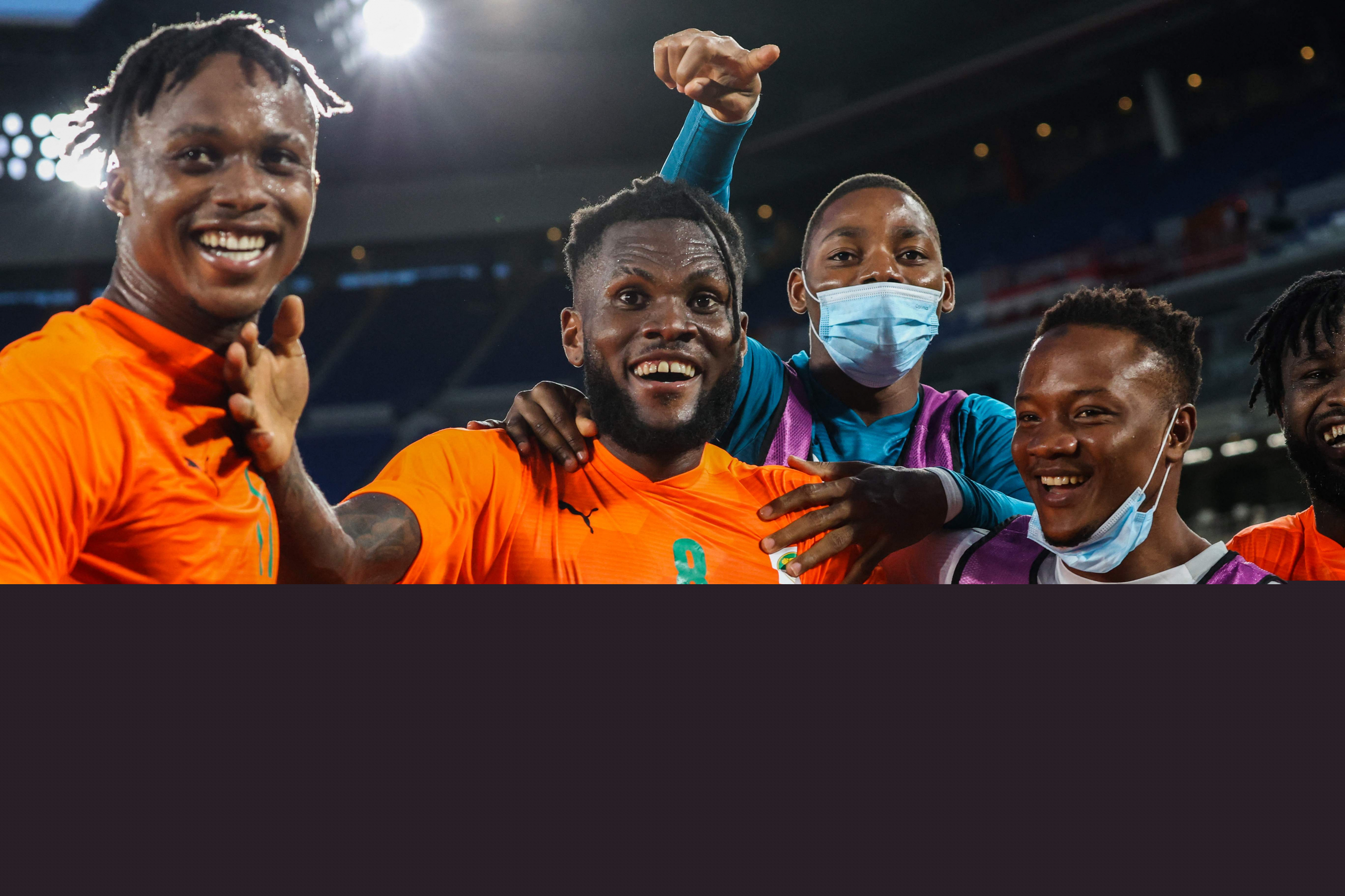 El festejo de los jugadores de Costa de Marfil ante Arabia Saudita en los Juegos Olímpicos. Foto: AFP.