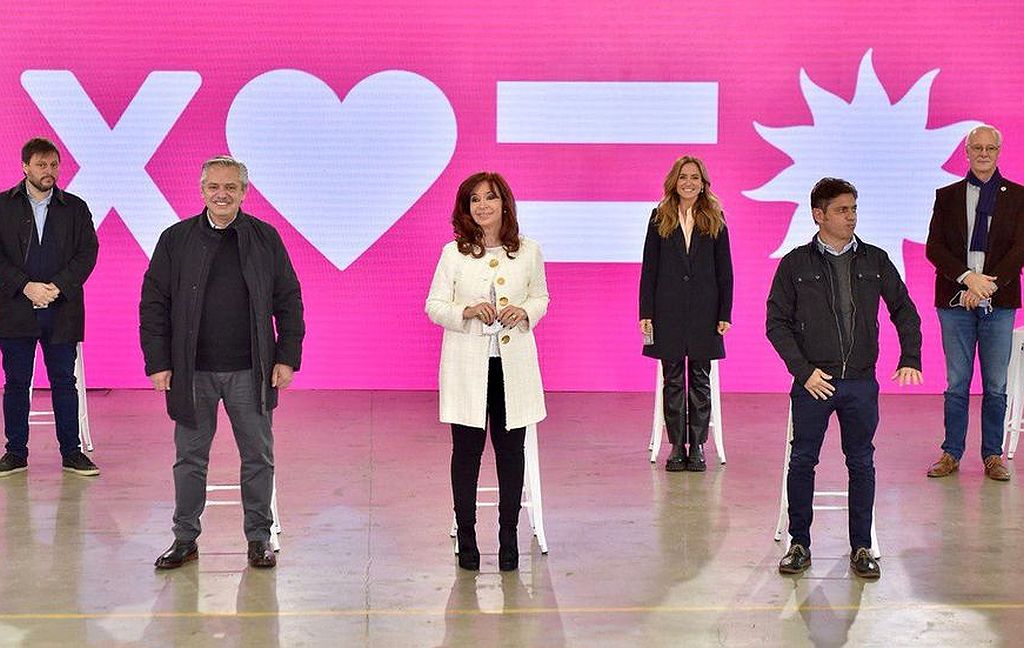 El presidente Alberto Fernández, la vicepresidenta Cristina Kirchner y el gobernador Axel Kicillof, en primer plano. Foto: Prensa CFK