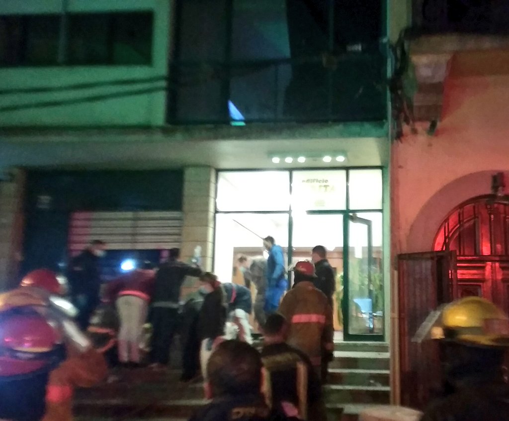 Incendio en un edificio de Punta Carretas. Foto: Pablo Benitez -Bomberos