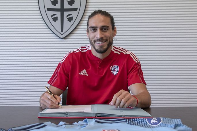 Martín Cáceres. Foto: Prensa Cagliari.
