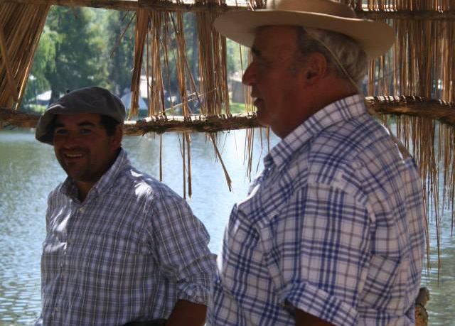 Martín Nacimento junto con su tío Sergio Nacimento. Foto: Cecilia Nacimento.