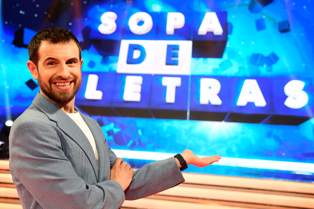 Gastón "Rusito" González conduce "Sopa de letras". Foto: Marcelo Bonjour