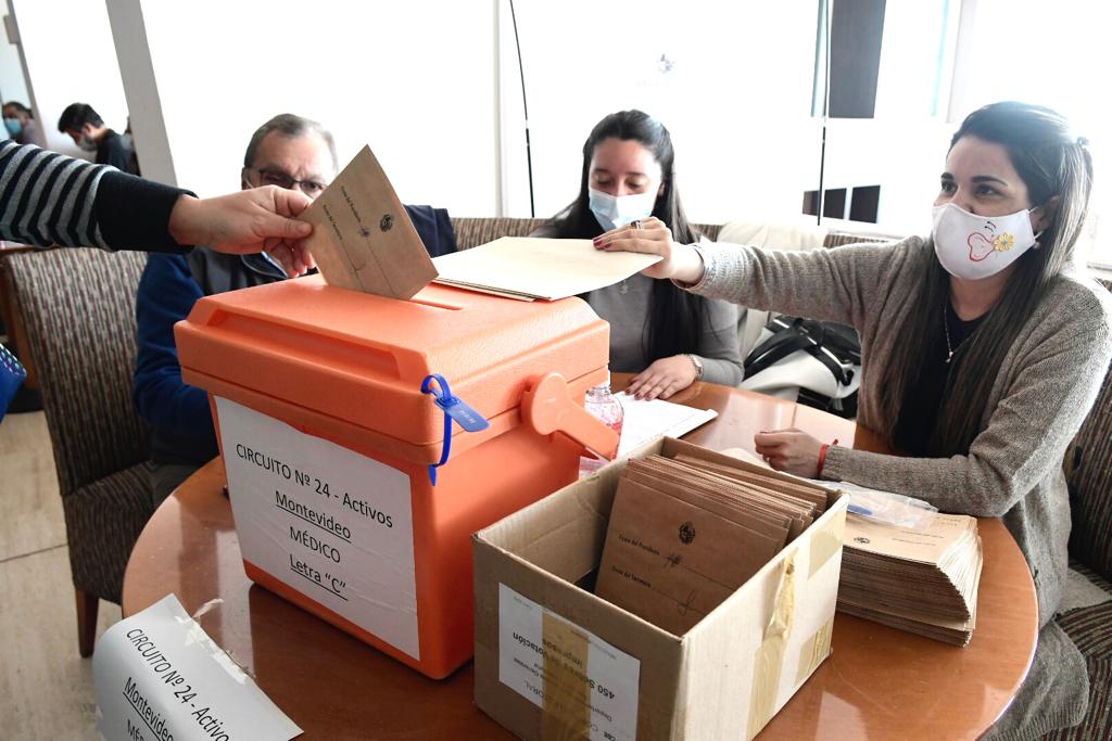 Elecciones Caja Profesional. Foto: Leonardo Mainé