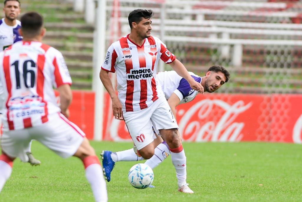 River Plate vs. Fénix en el Saroldi. Foto: Estefanía Leal.