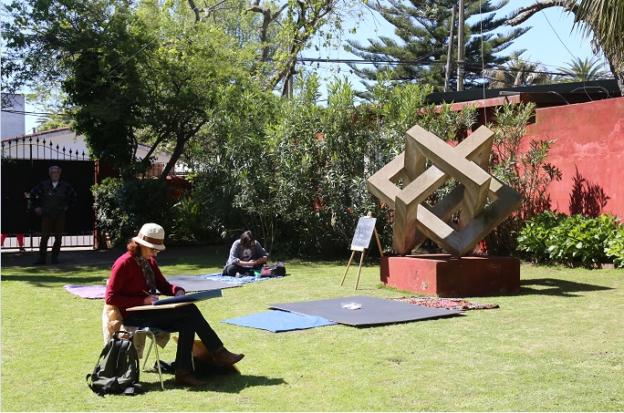 Club del dibujo en Casa Colonial
