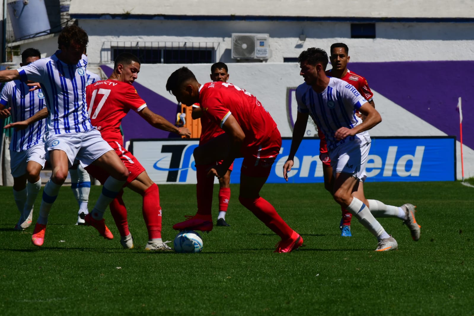 Cerro Largo y Rentistas igualaron 1-1 en el Parque Capurro. Foto: Francisco Flores.