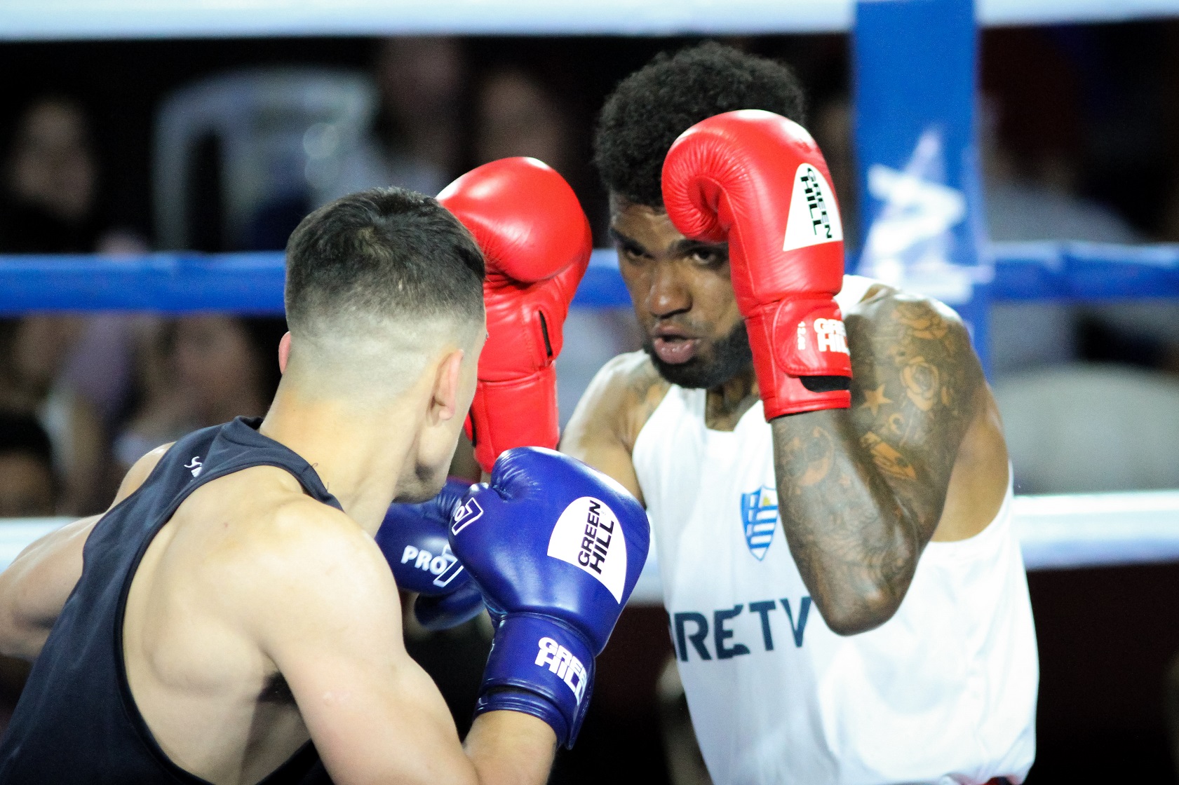El Súper 6 de boxeo tuvo su noche de gala con la definición en el CEDEC. Foto: FUB.