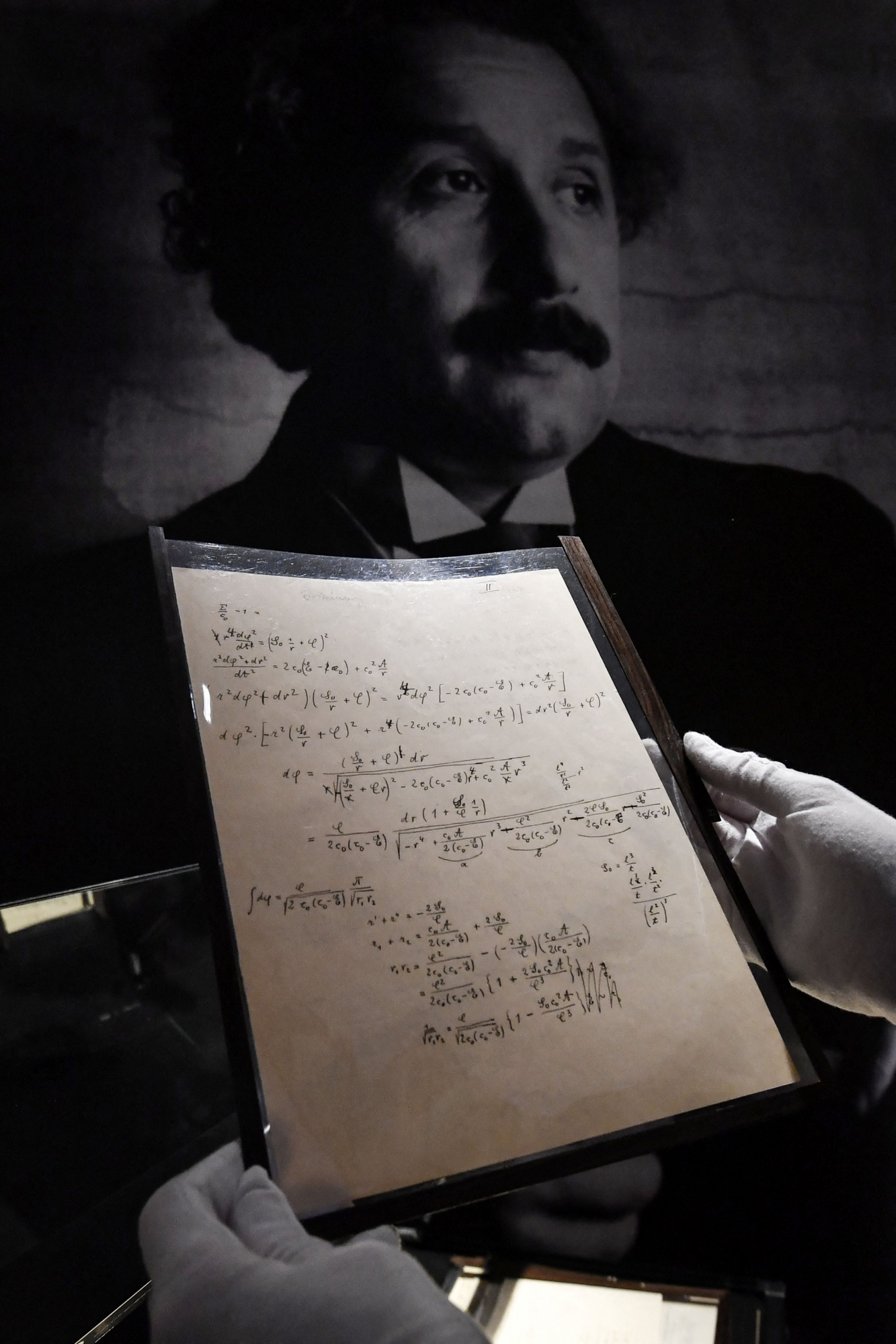 Manuscrito original de Einstein subastado por 11.6 millones de euros. Foto: AFP