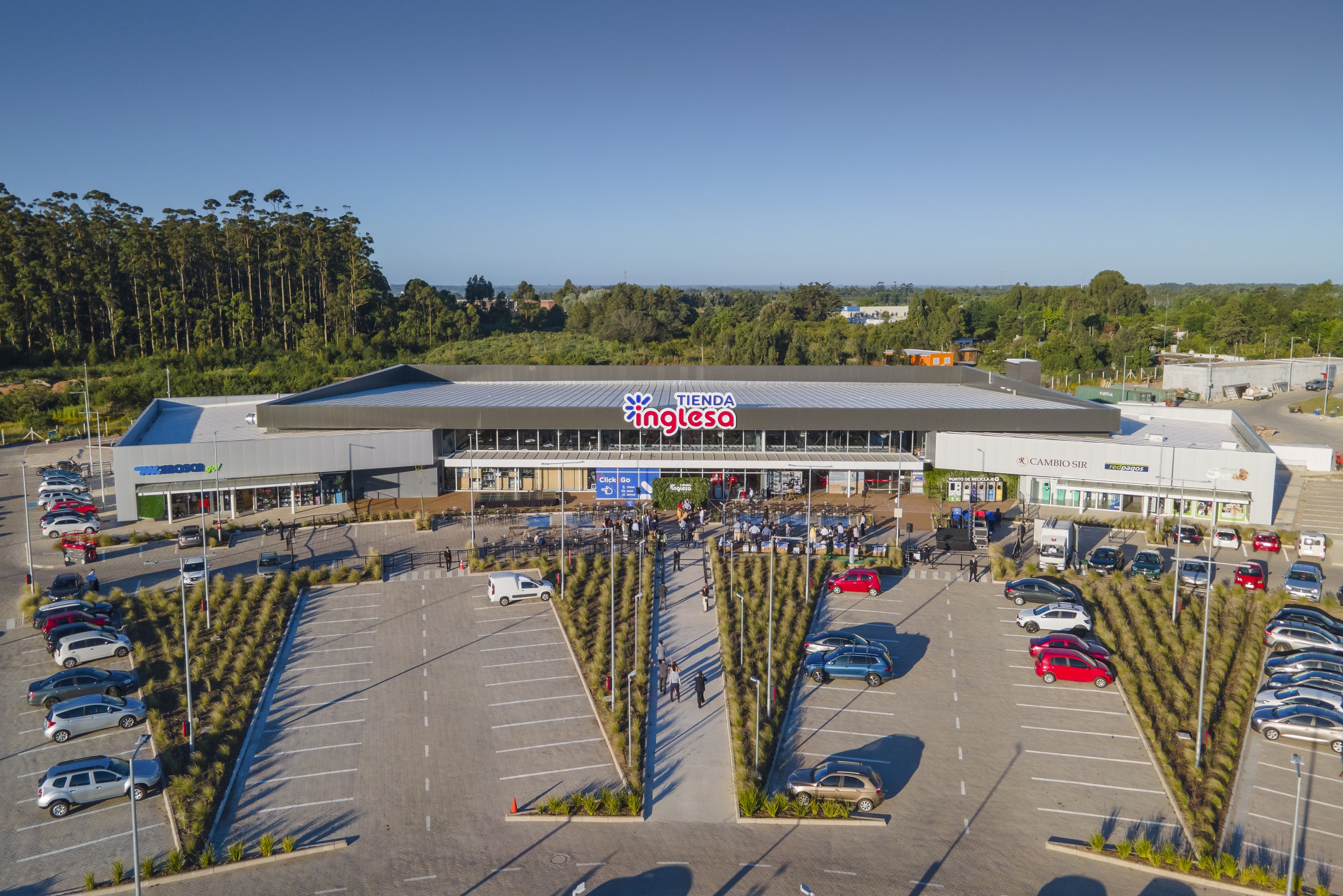 Tienda Inglesa sucursal Car One. Foto El País