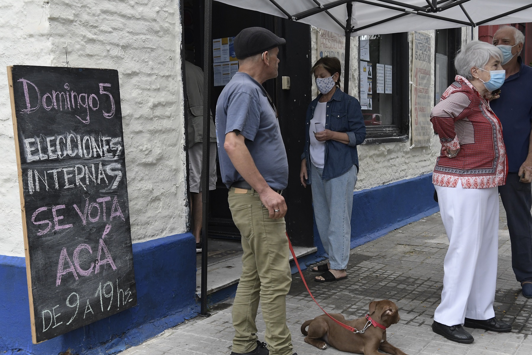 Votación en las elecciones a la presidencia del FA. Foto: Leonardo Maine.