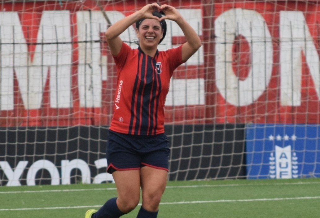 Náutico venció a Fénix y sigue prendido en la lucha por la Zona Campeonato. Foto: @AUFfemenino.